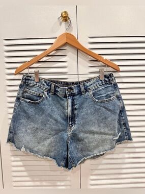 Aerie Daydream Denim Shorts Size L Brand New